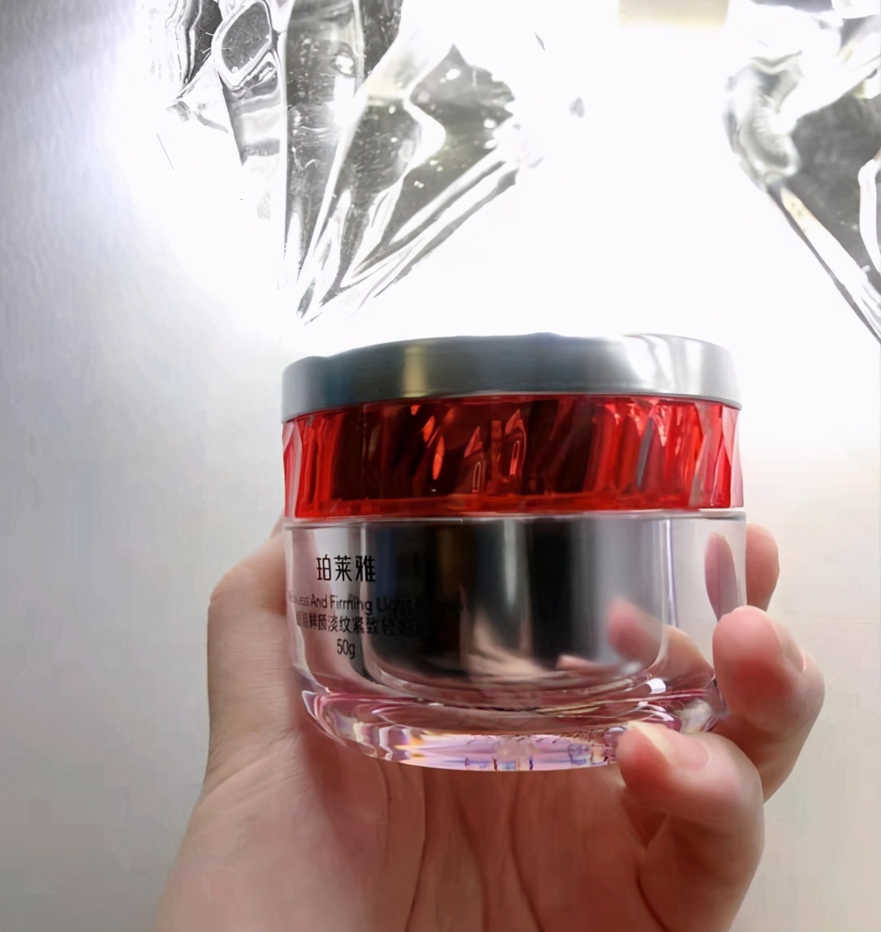 适合30岁用的平价面霜性价比高的,40-50岁适合用的平价抗皱面霜