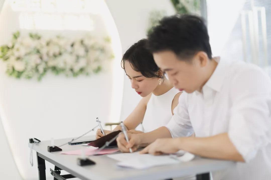 深圳结婚证件照推荐,深圳领证照片推荐照相馆