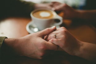 不要低估一个女人陪你共苦的决心,低估的女人陪你同甘共苦的决心