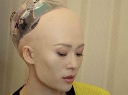 张馨予光头,张馨予晒光头造型视频