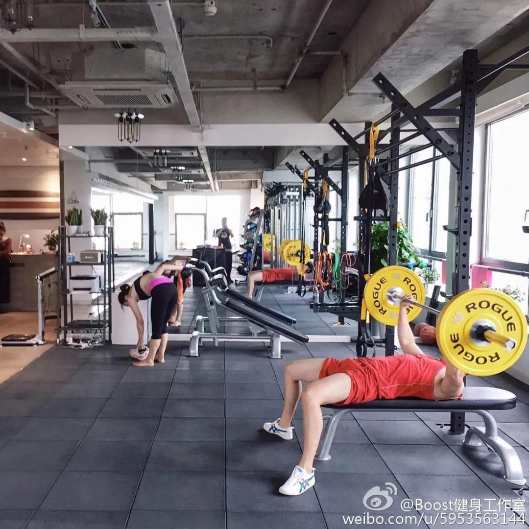 1岁就拥有百万衣橱！？这是人过的日子吗