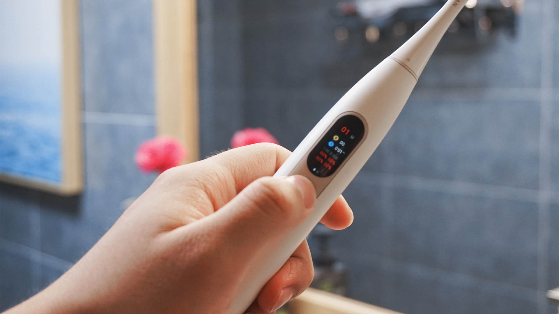 种植牙推荐电动牙刷,根据自己的牙选择电动牙刷