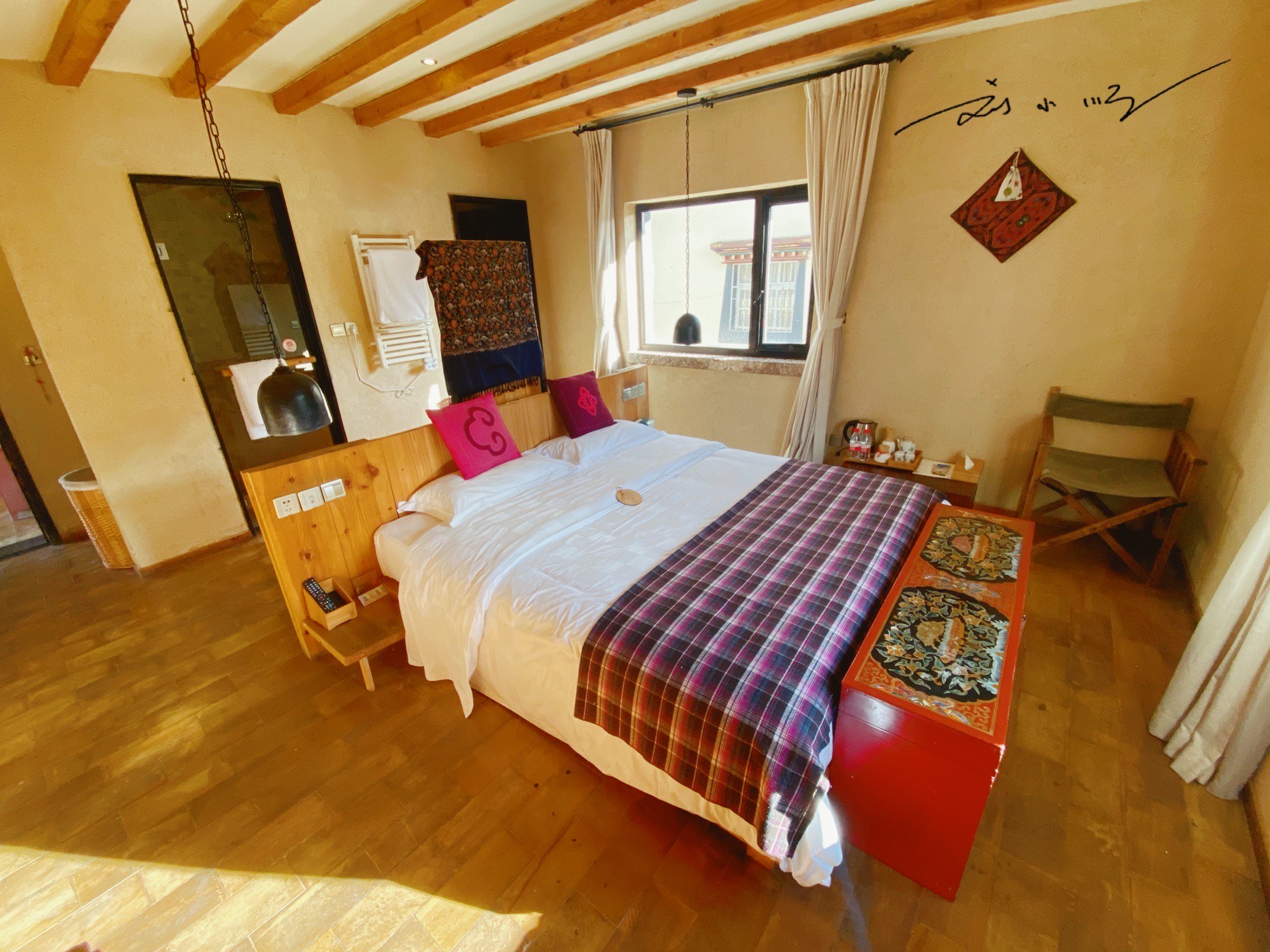 香格里拉看雪山住宿,云南花间堂旅游