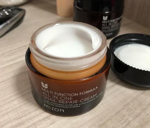 面霜的功效是补水还是锁水,面霜的几大作用