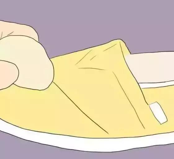 莫名想笑!白色雪地靴洗成黑鞋,店家:改色的钱我就不收了