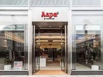 潮牌品牌创始人创业故事,潮牌鼻祖亏损7亿