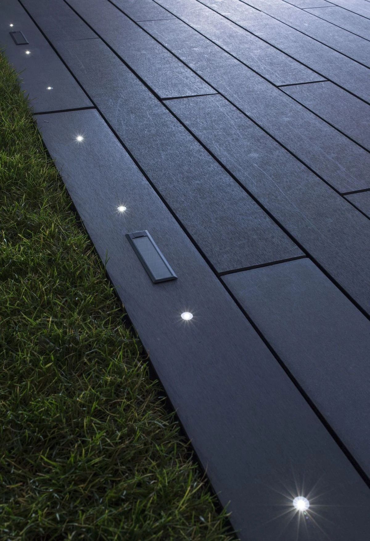 千万别让5块钱的小灯泡，毁了你价值500万的庭院花园