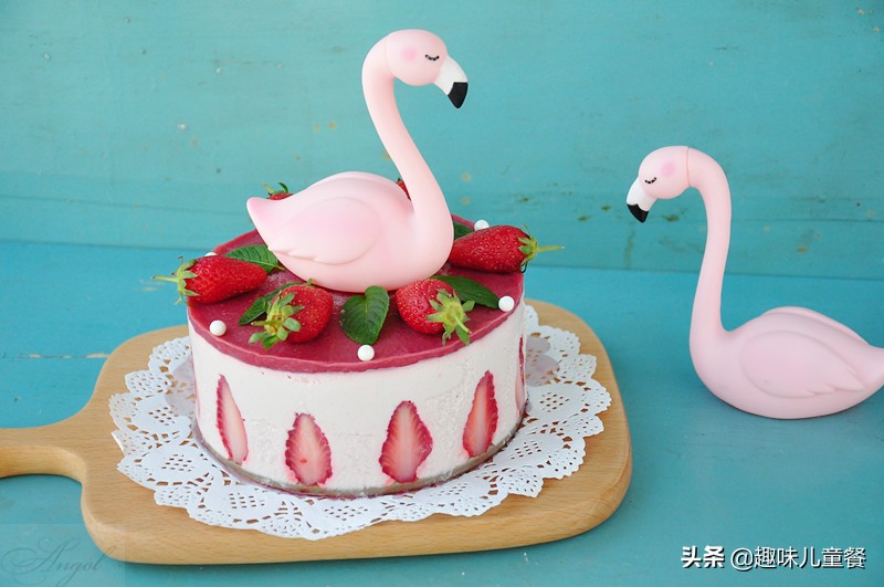 怎样做慕斯蛋糕儿童节,不加鸡蛋的儿童慕斯蛋糕