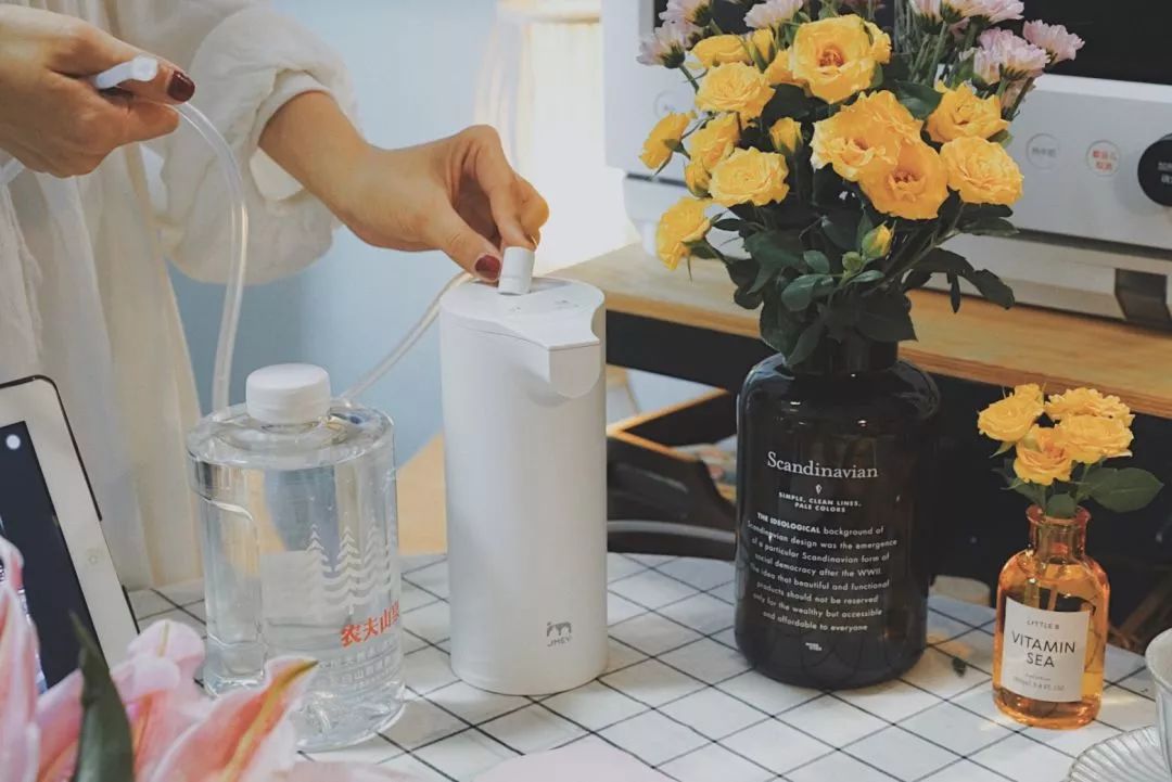 鎶栭煶閲岄潰鍝釜绁炲櫒姣旇緝濂界敤,鎶栭煶鐏簡鍝簺涓滆タ