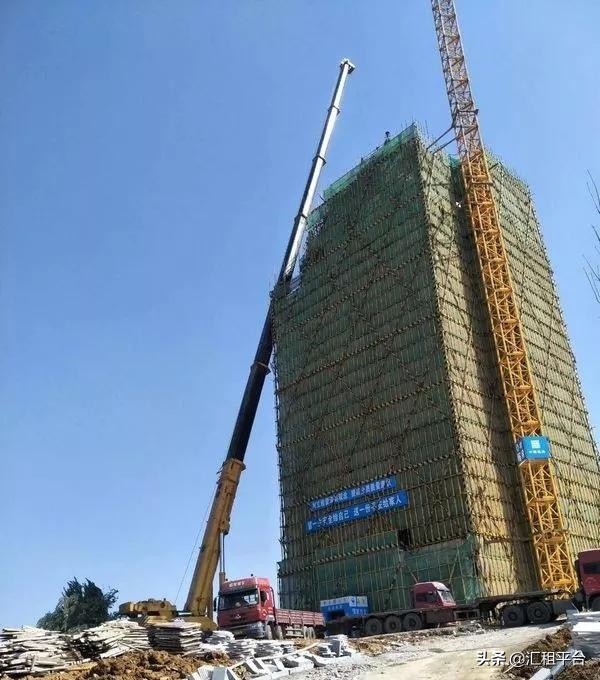 创业不离亲兄弟丨一年两台徐工车，7年吊出千万财