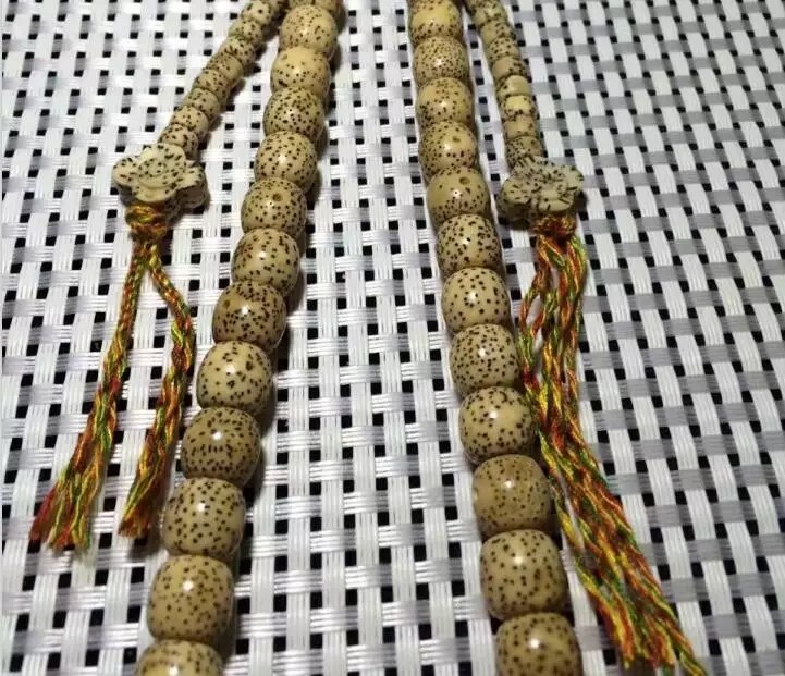 还在为摆盘而犯愁吗,文玩手串穿绳打结方法视频教程