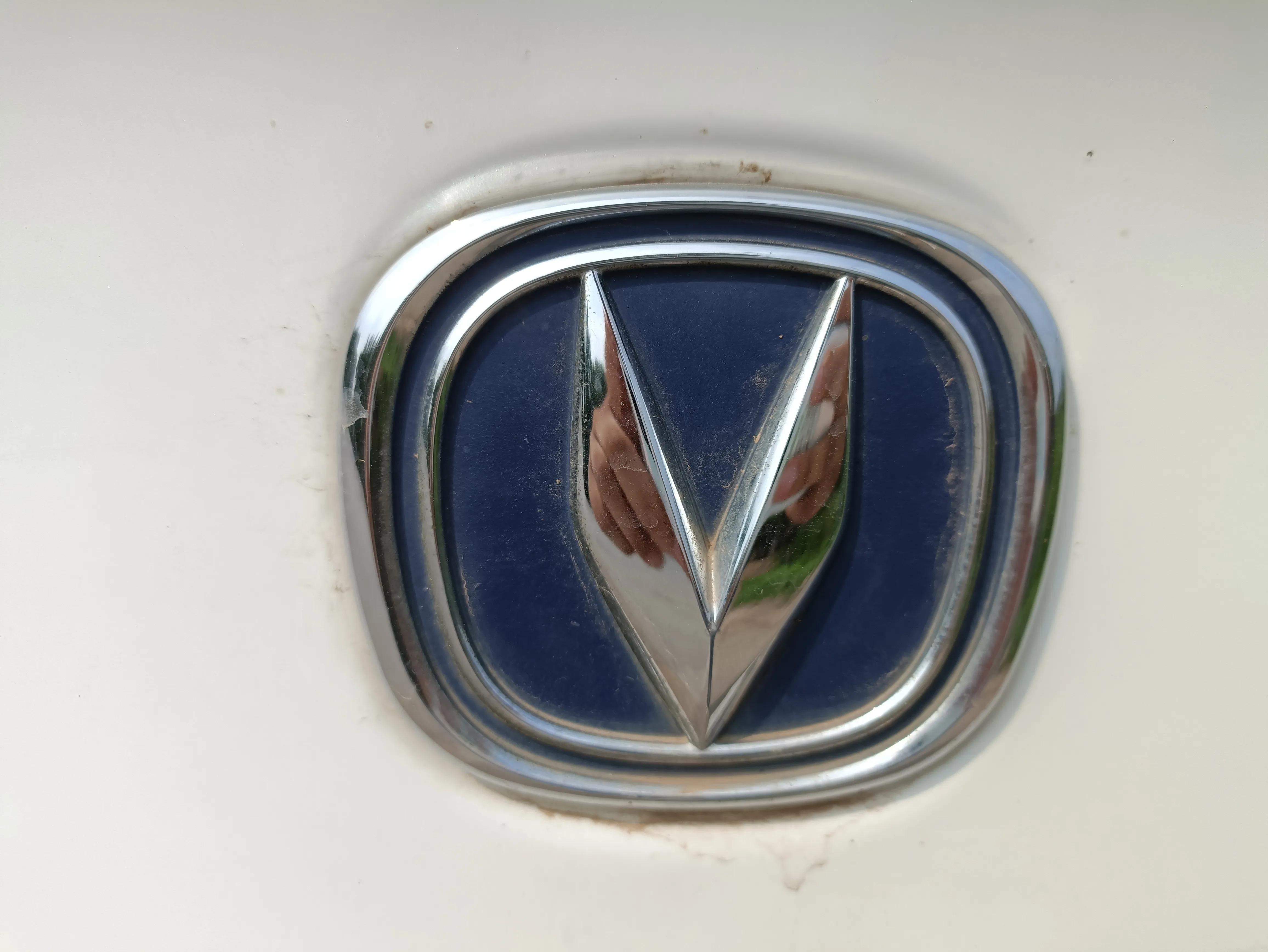 表显油耗6.8是多少油,表显油耗7.5实际10个油