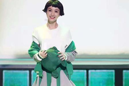 鍚存槙鍗磋鍚愭Ы琛f湇鍙堜笐鍙堣吹,鍚存槙鐜板湪绌胯。鎵撴壆