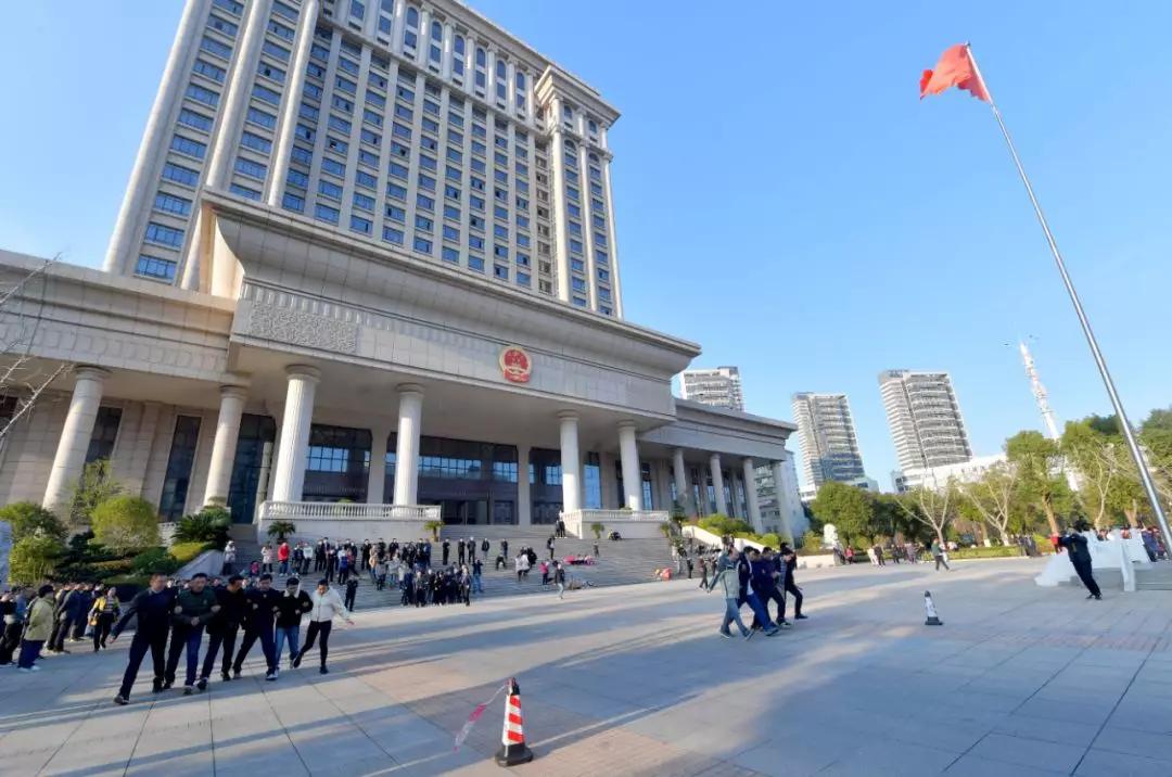 中央依法治国办案例,食品药品安全典型违法案例