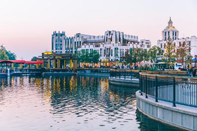 奕起邂逅紫色浪漫上海奕欧来奥特莱斯呈现薰衣草节精彩礼遇