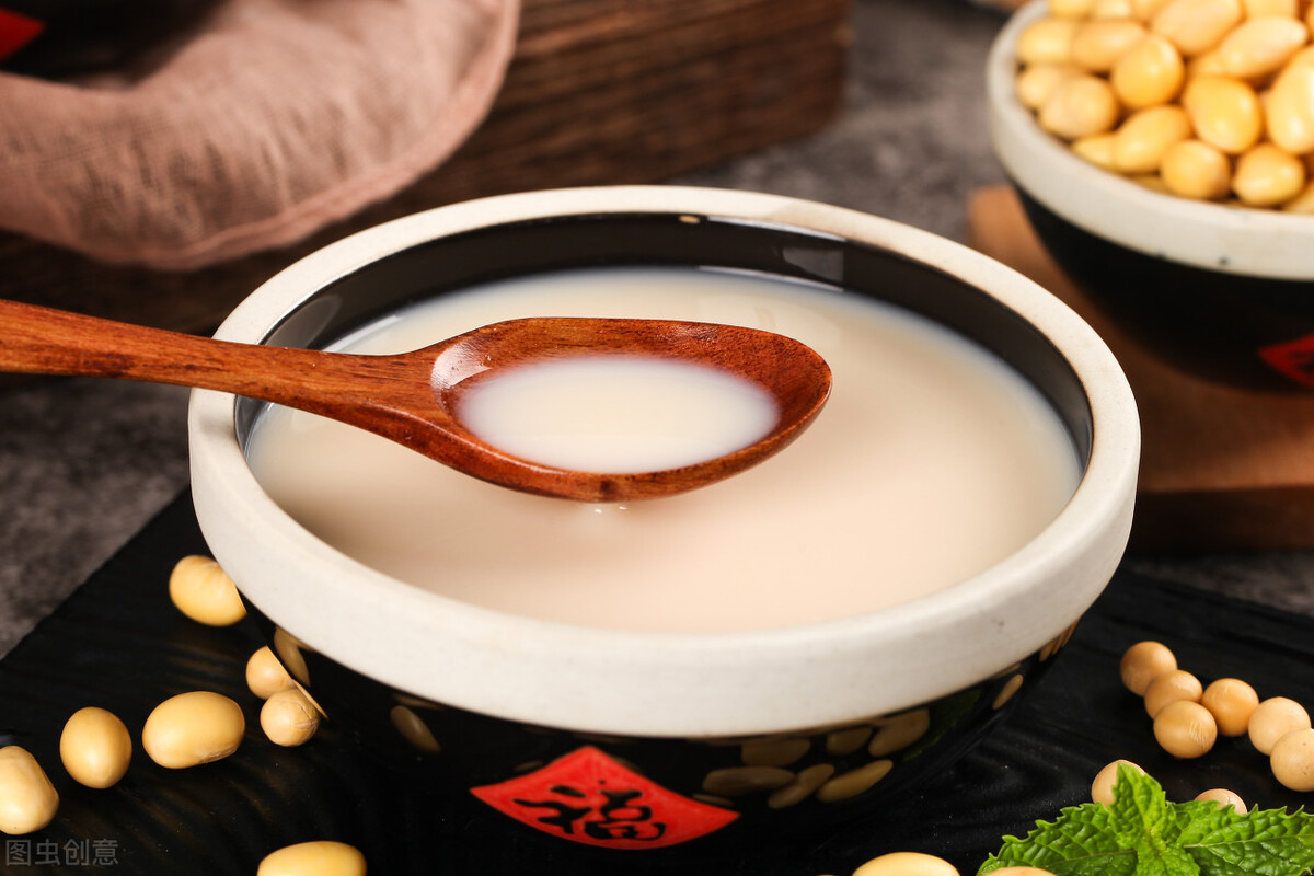 80小伙开餐馆年赚120万,豆浆包子铺需要投资多少钱