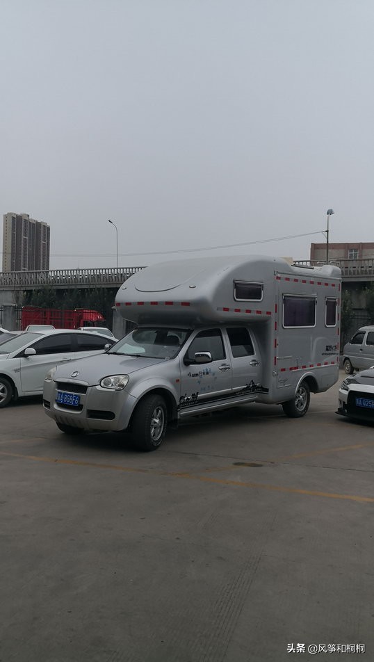 开房车自驾游的生活,老婆当专职司机