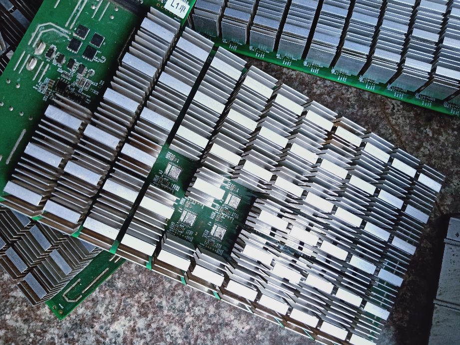 苦命的逼特逼机器