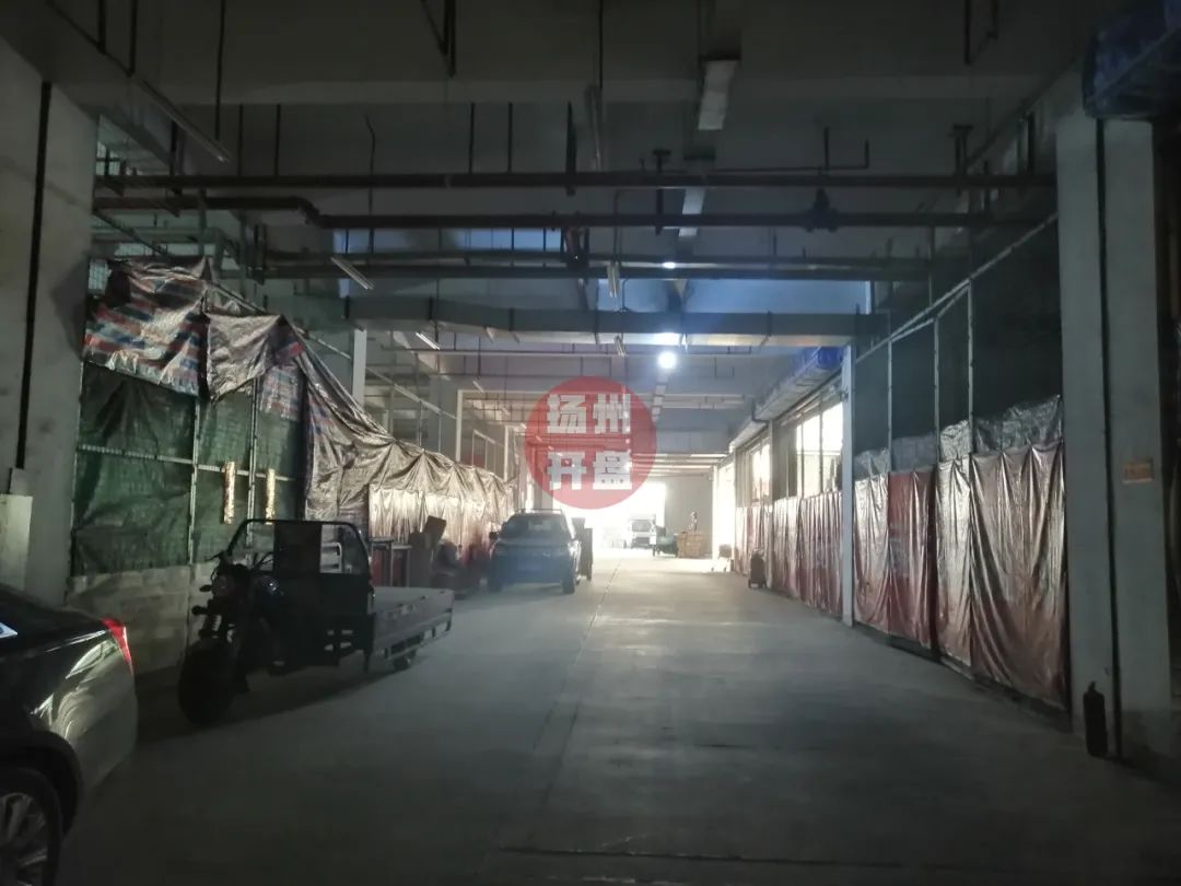 商家血亏！扬州一商场唱起空城计，现场一片狼藉