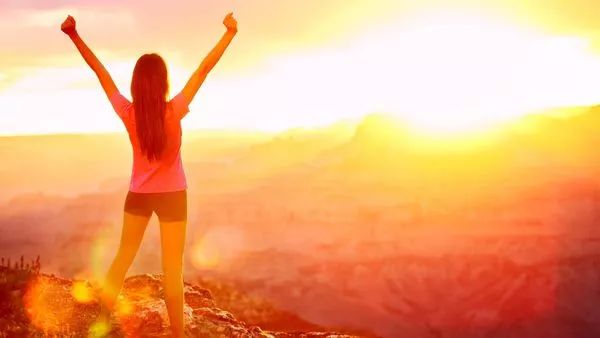 一个人不懂得奋斗会失去人生价值,不懂得奋斗的人是不值得同情的