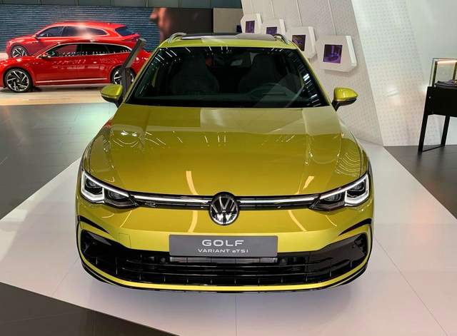 进口高尔夫旅行车行驶质感,进口高尔夫旅行版是几座