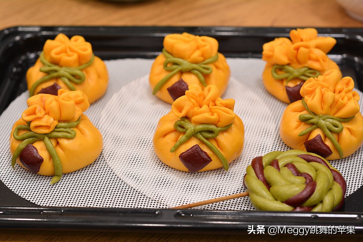 包子一次性醒发视频,福袋大包子的包法