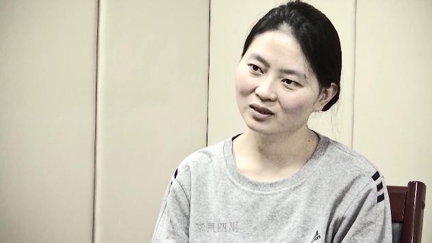 假官们：她声称父亲是中央领导，副区长像“一个太监在伺候太后一样”招待她