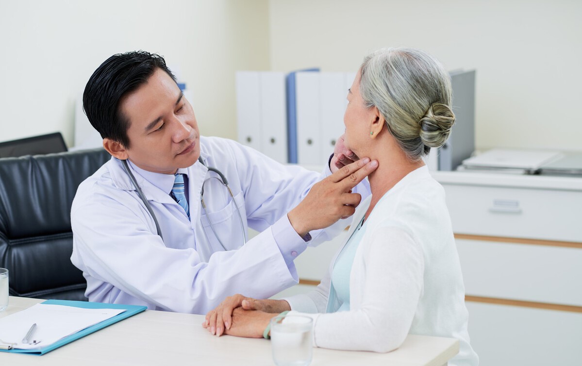 桥本甲状腺炎会使抗核抗体阳性吗,甲状腺抗体高一点就是桥本吗