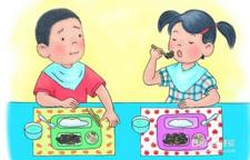 小孩不爱吃饭怎样调理,小孩不爱吃饭可以用这招