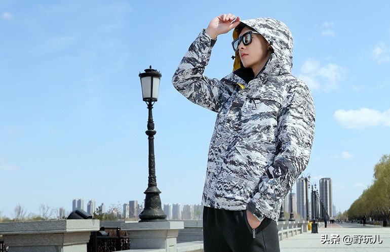 平价冲锋衣羽绒服推荐,冲锋衣羽绒服穿搭推荐