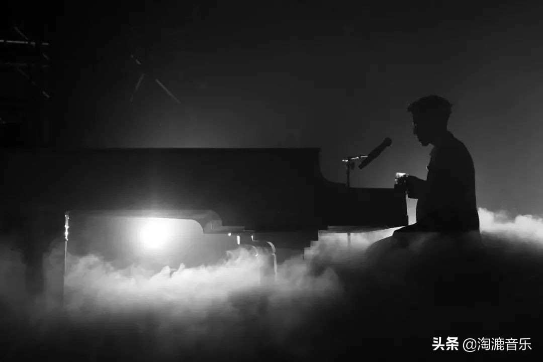 萧敬腾少年时淘气完整版,萧敬腾录节目时被分期送油纸伞