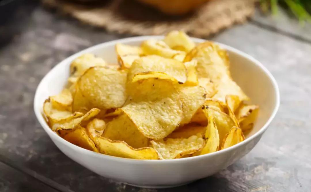 致癌薯片真的能吃吗,薯片真的是垃圾食品吗