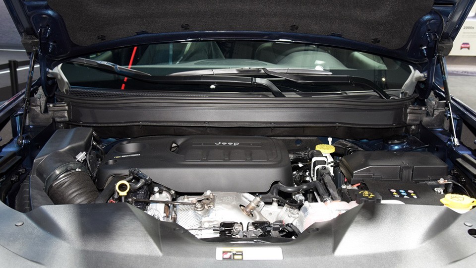 jeep自由光费用,jeep自由光开两年能卖多少钱