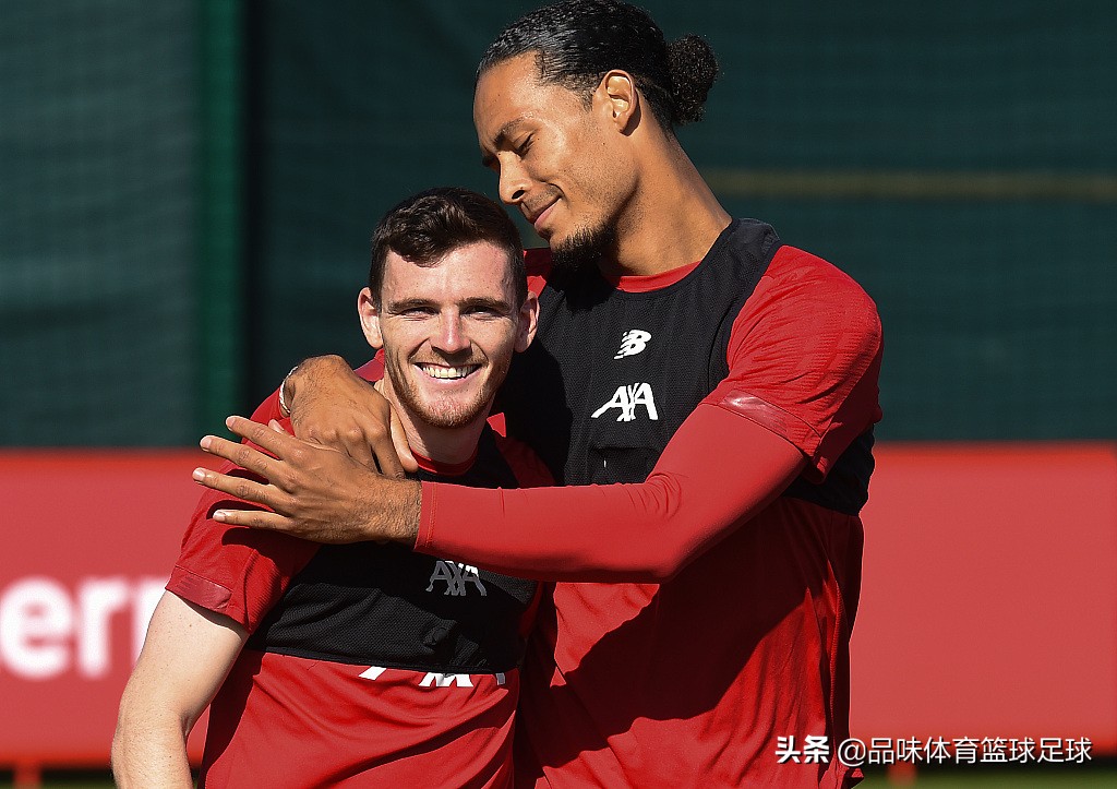 来自足坛最佳前锋的压迫感,欧洲媒体评选足坛历史最佳左后卫