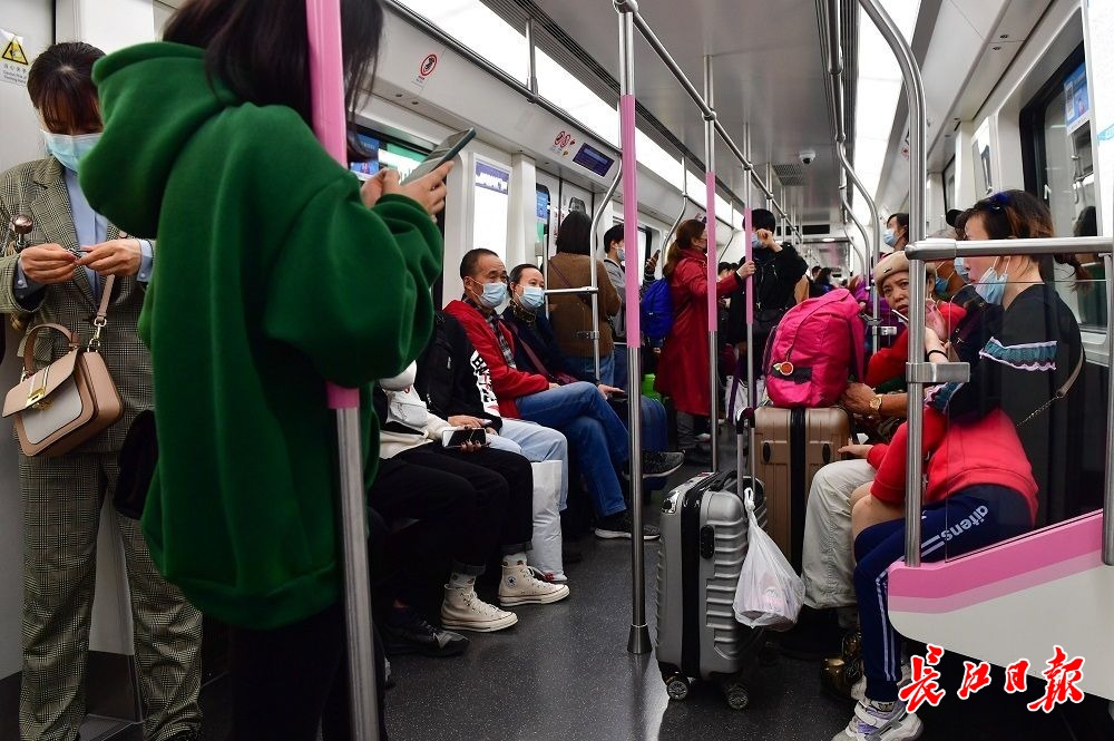 洪山广场地铁站换乘,中南路洪山广场换乘要出站吗