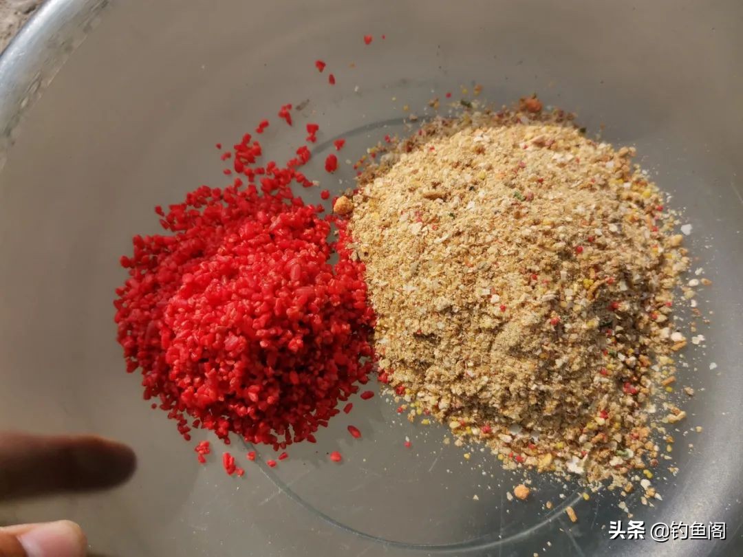 立秋以后钓鲫鱼,加这两种饵效果更好,何愁不上大板鲫