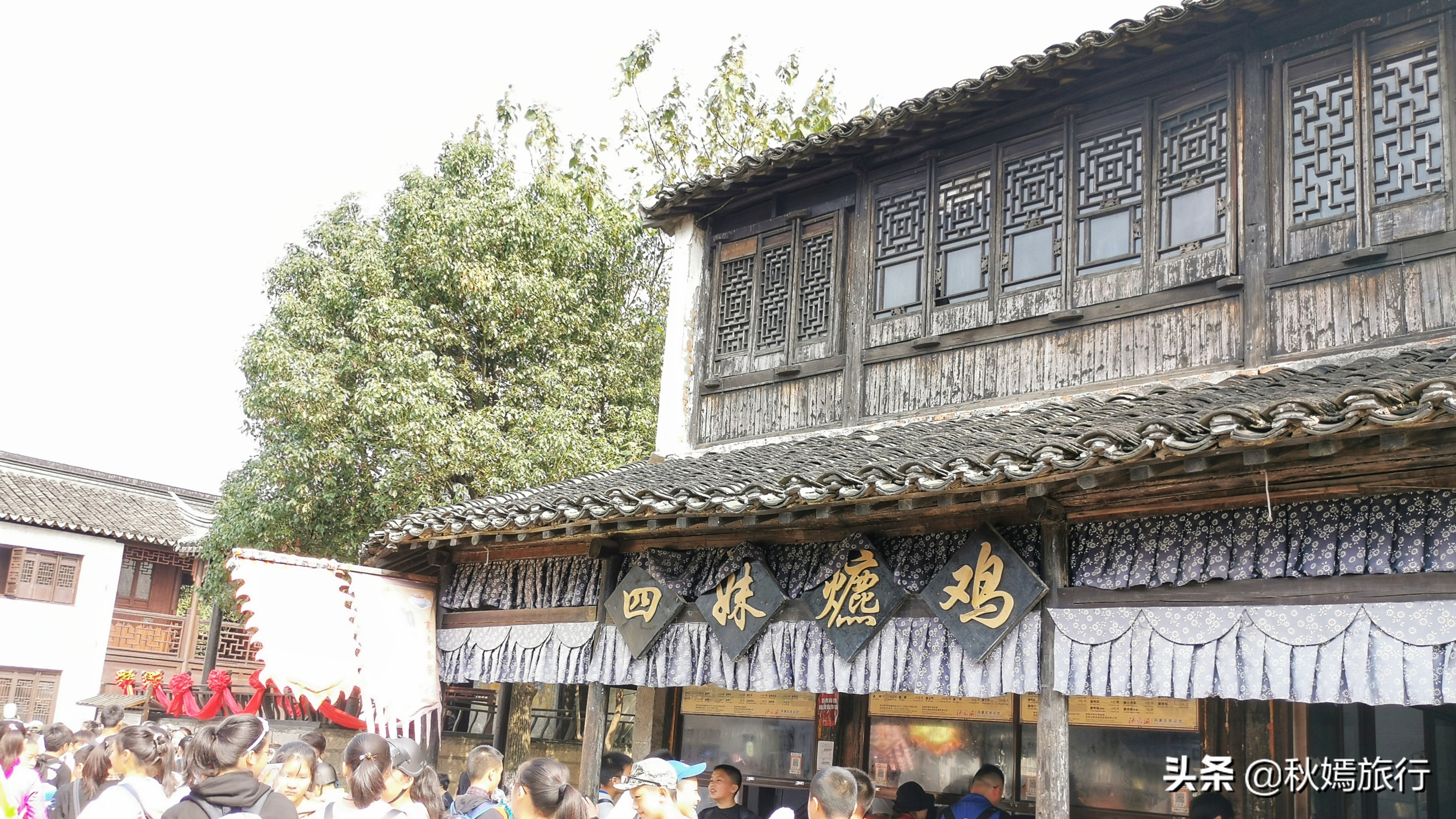 这座华东地区最大的湿地公园,拥有一千多亩芦苇荡,游客络绎不绝