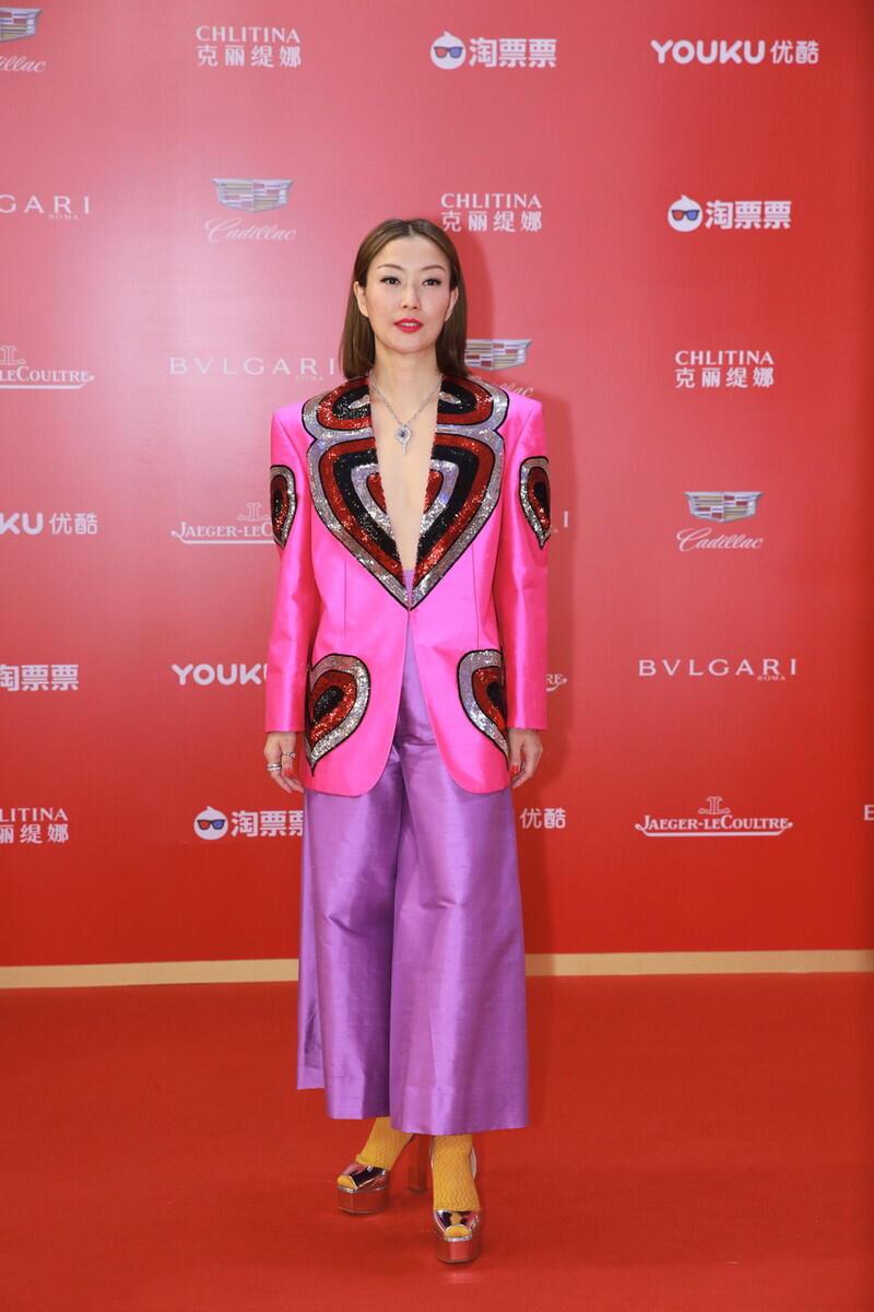 郑秀文李嘉欣,郑秀文杨千嬅对比照林忆莲