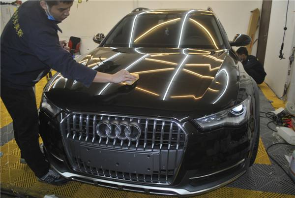 小轿车漆面镀膜时玻璃要做保护吗,汽车漆面镀膜什么意思