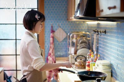 妻子的2件内衣，一张1981元购物单，1件快递，让出轨丈夫下跪求和