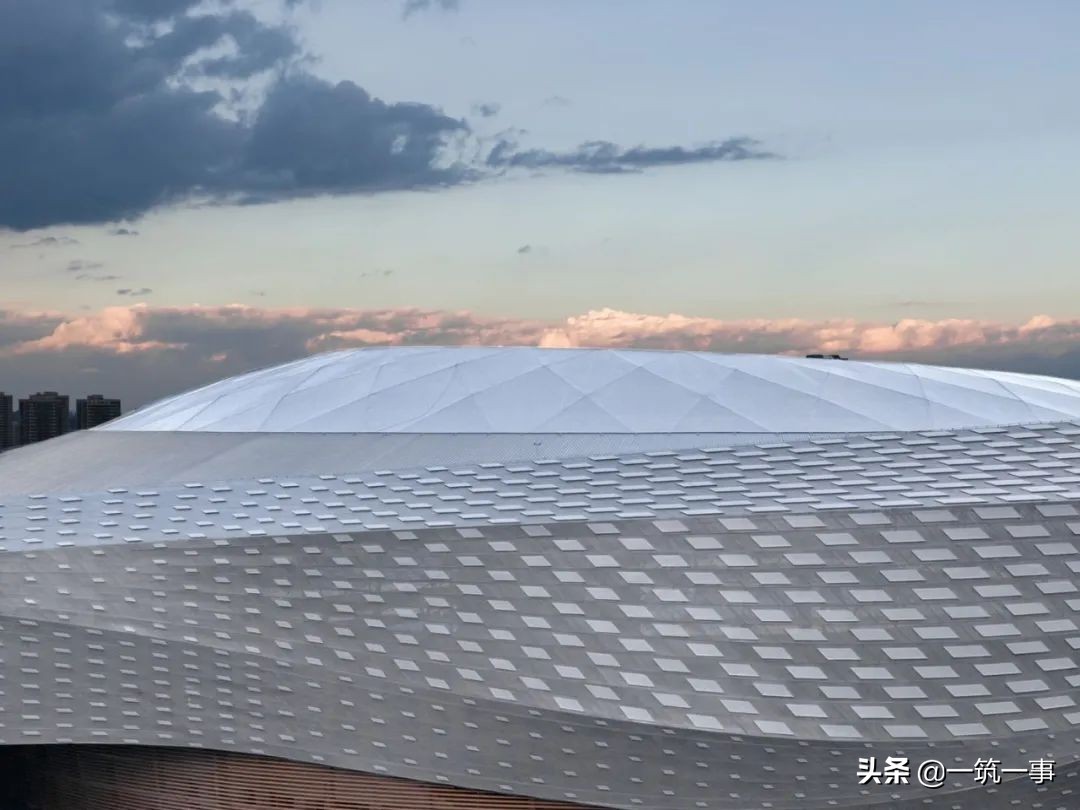 凤凰山体育公园:这座满足顶级赛事标准的场馆藏了多少“秘密”?