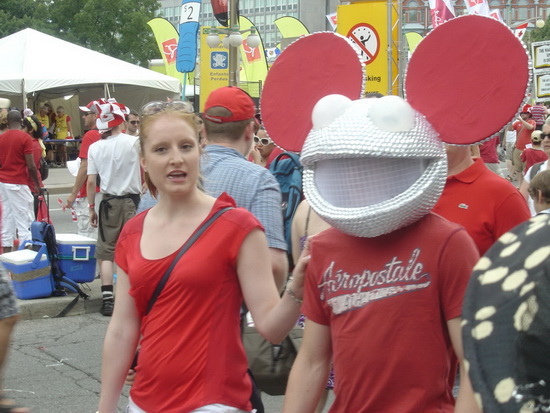 世界各国的国庆节的时间及原因,各国国庆节的节日风俗