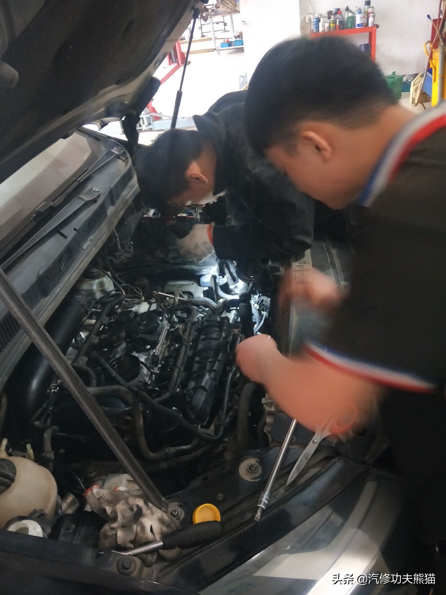 大众夏朗2.0t三代烧机油解决方法,大众夏朗1.8t烧机油