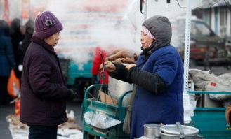 50岁大妈一天挣2000,五十多岁大妈卖牛奶