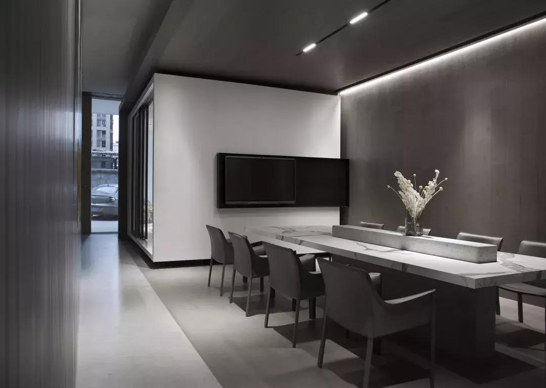 「首发」之间设计-拯救城市遗忘边角的一间办公室