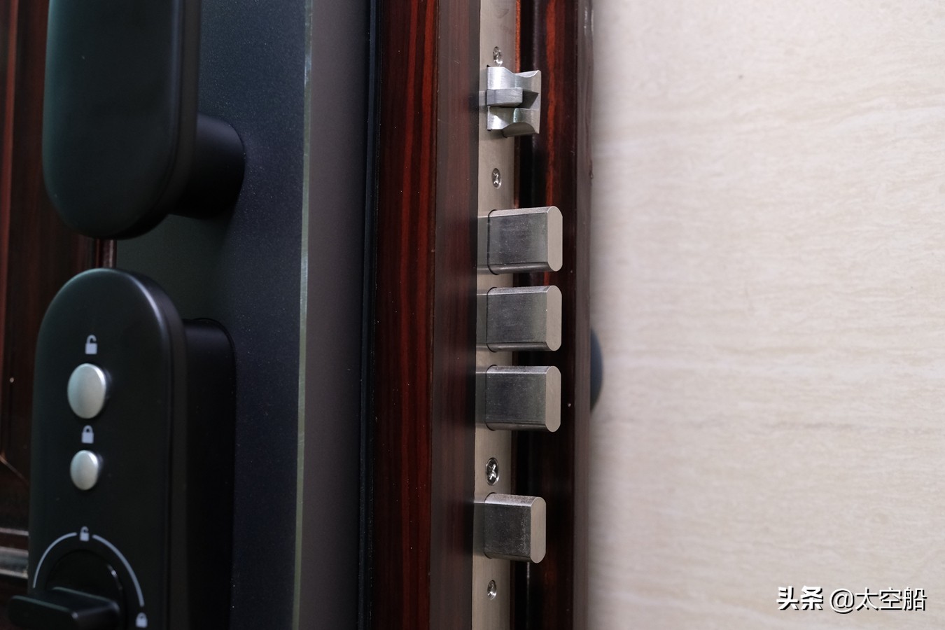 德施曼月光宝盒q8fpro智能锁,德施曼人脸监控