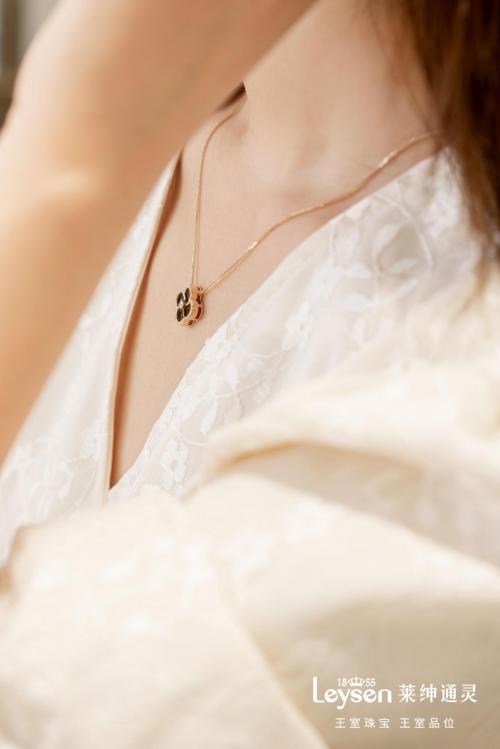 莱绅通灵珠宝款式,想买珠宝买什么