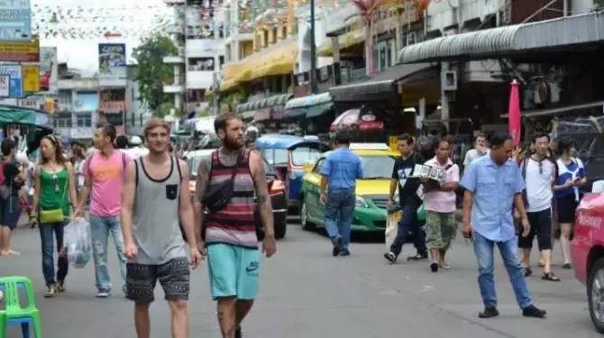 泰国留学，在泰国生活的外国人这么多，都在做些什么？