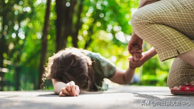 儿童癫痫发作的急救方法有哪些,癫痫急性发作应该如何急救