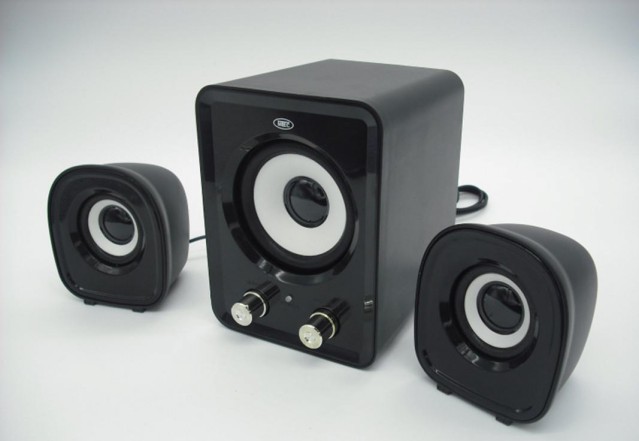 电脑音箱杂音怎么消除,电脑音箱有杂音滋滋怎么办